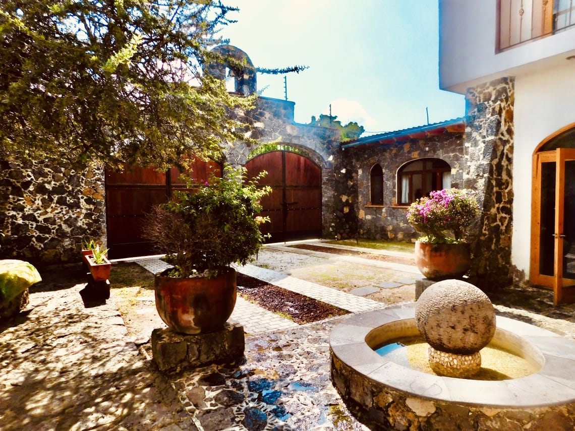 Fachada-Aurora-Novum-Sede-Tepoztlan